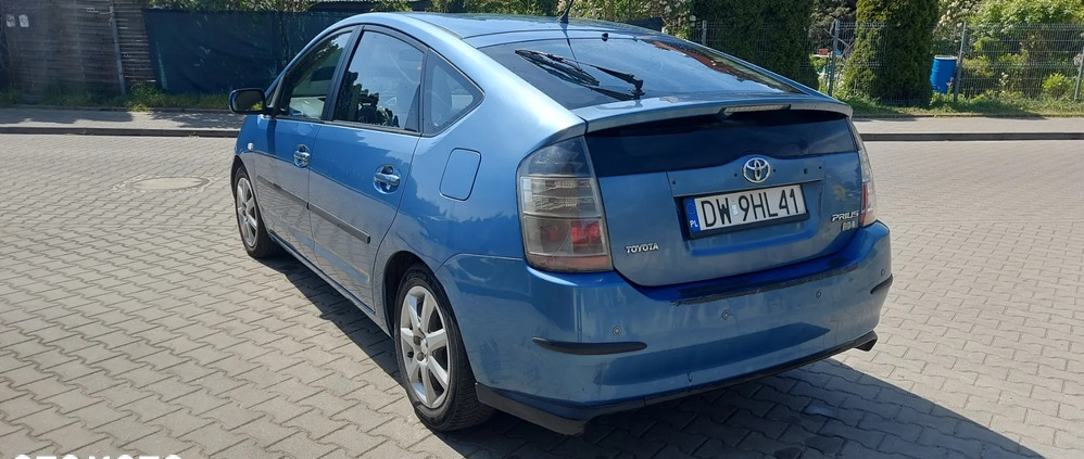 Toyota Prius cena 17000 przebieg: 245678, rok produkcji 2005 z Wrocław małe 106